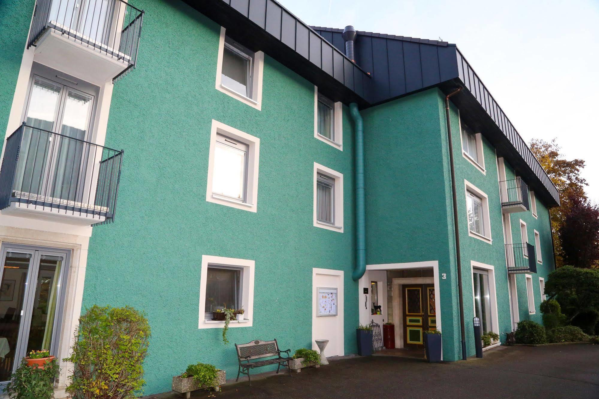 Akzent Hotel Restaurant Hirsch Heidenheim an der Brenz Exterior foto